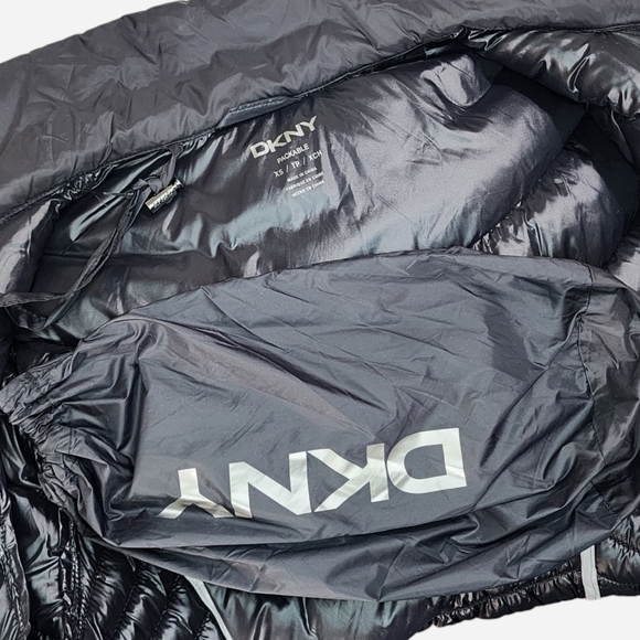 FINAL PRICE🚨 DKNY | Black Hooded Zip-Up Puffer Coat - Picture 9 of 9